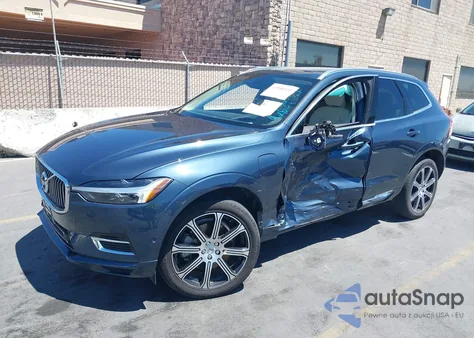 2021 Volvo Xc60 Recharge Plug-In Hybrid T8 Inscription из США, поврежденный, VIN YV4BR0DL8M1836543